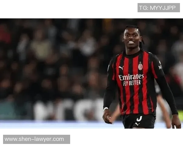 英超激战：AC米兰与那不勒斯平局红牌事件引发全场热议