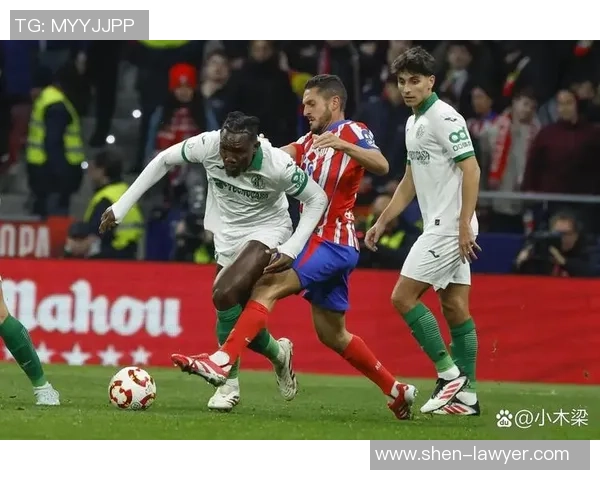 国王杯激战马竞与那不勒斯互交白卷红牌事件引发全场热议 国王杯激战马竞与那不勒斯互交白卷红牌事件引发全场热议